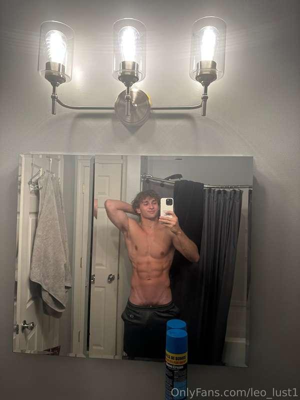 leo_lust1 image #0