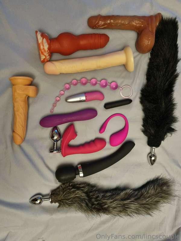 My sex toy collection so far 😍 there are a few gifts in ther..