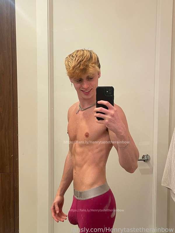 henrytastetherainbow image #0