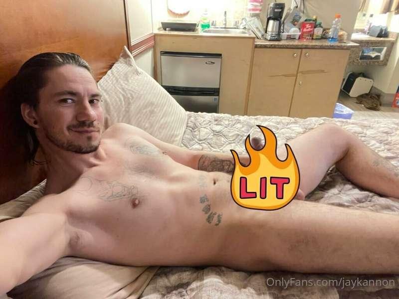 You come home and see me like this, whats your next move?! 👀..