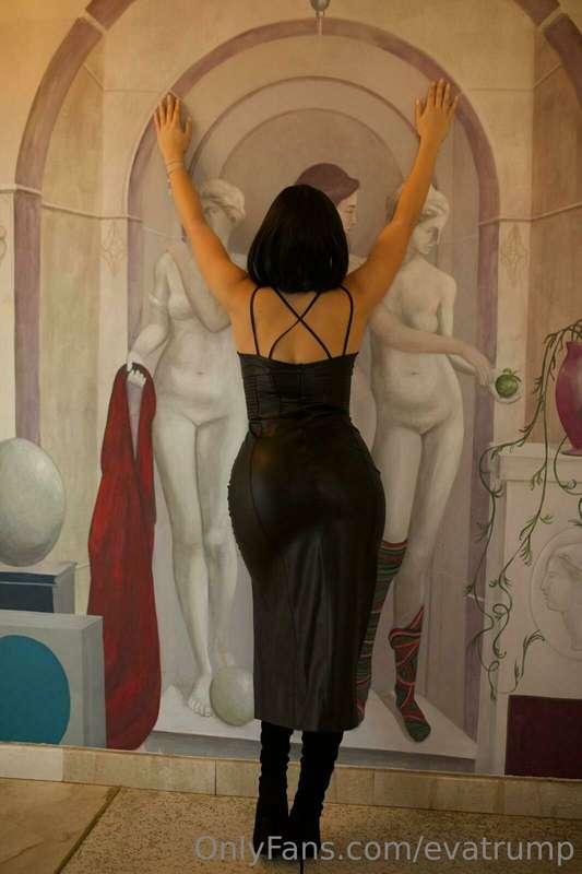 I love it when you kiss me…down there 🤪