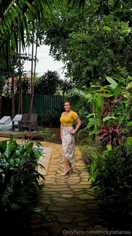 Feeling like a goddess in the nature 🥰