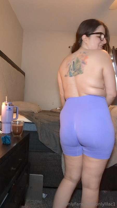 Trying on my new workout shorts 🥰