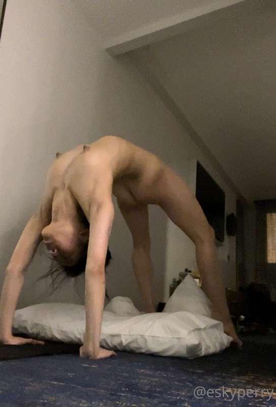 eskyperry image #1