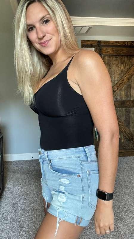 Got this new bodysuit from tik tok shop and I’m kinda loving..