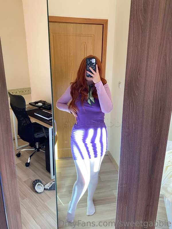 Daphne and Velma couldn't resist taking some selfies in the ..