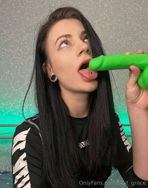 HORNY VIRGIN ANGEL @rachael_moon 🔥FREE SUBSCRIBE🔥😍😍😍😍 THIS C..