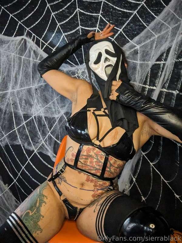sierrablack image #9