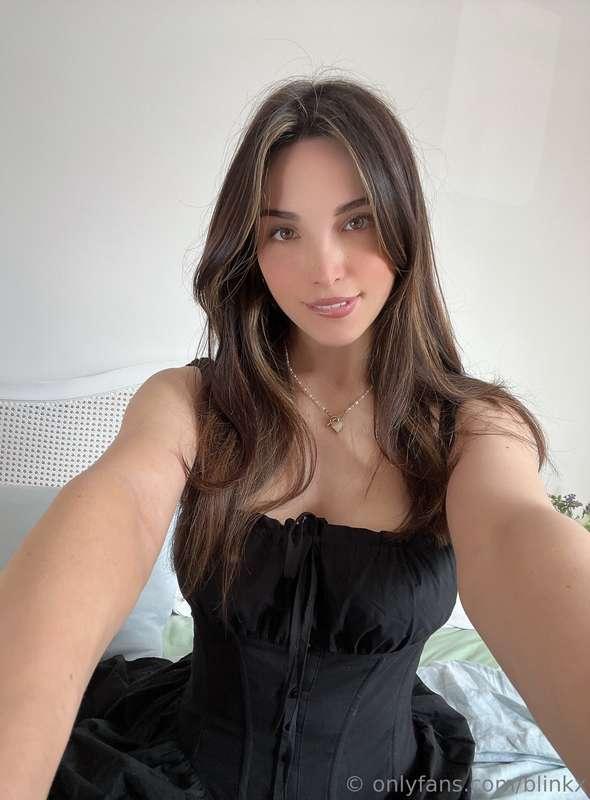 I give you this look, what's your move? let me know at https..