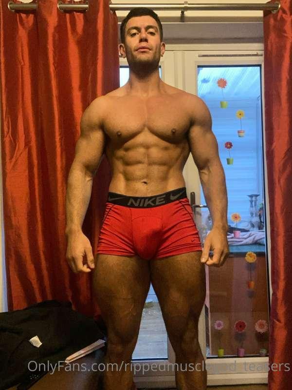 Subscribe to my premium for full nudity content ⬇️😈
Www.only..