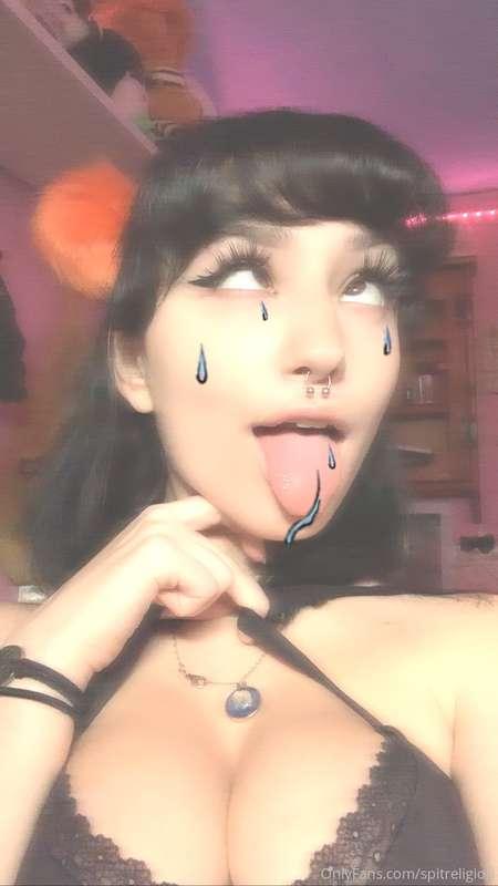 Loli spit ♡