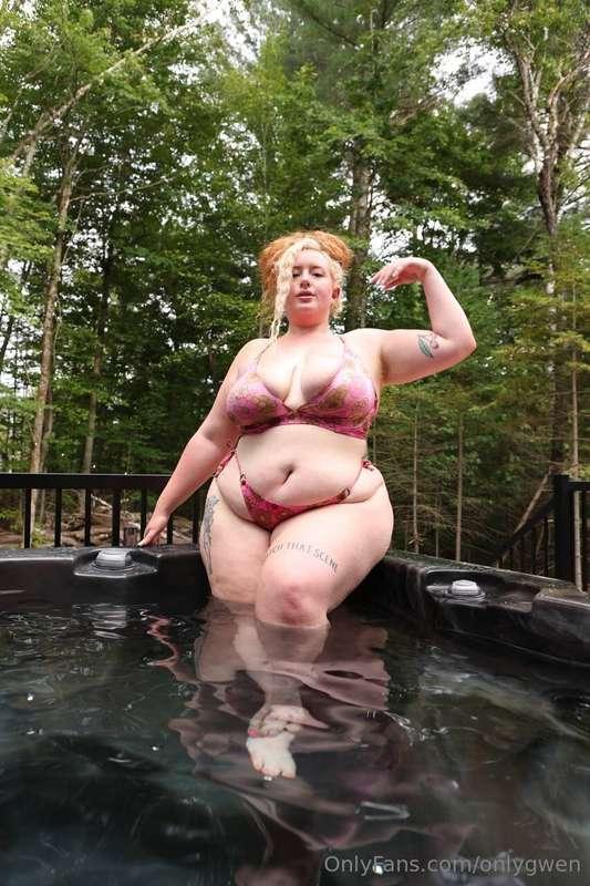 Mommy needs a new pool boy... Are you up for it? 