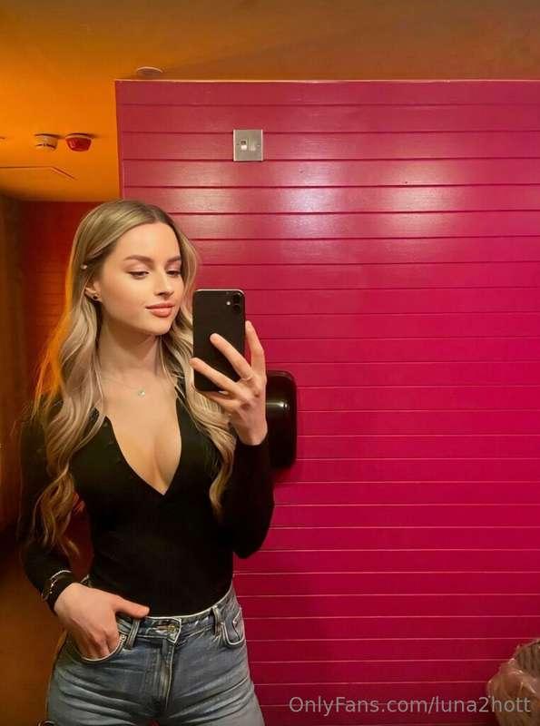 🔥𝗙𝗥𝗘𝗘 𝗢𝗡𝗟𝗬 𝗡𝗢𝗪🔥 This playful babe @ubritish_blonde❤️‍🔥 is re..