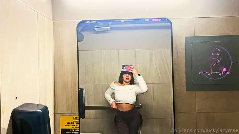 Happy titty tuesday 😘💕... enjoy my public greetings.