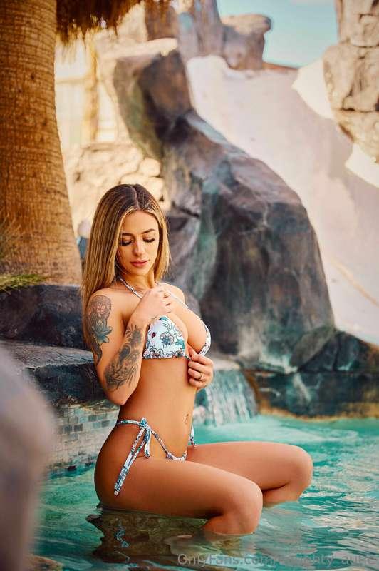 Do you like seeing me get wet? 💦😈