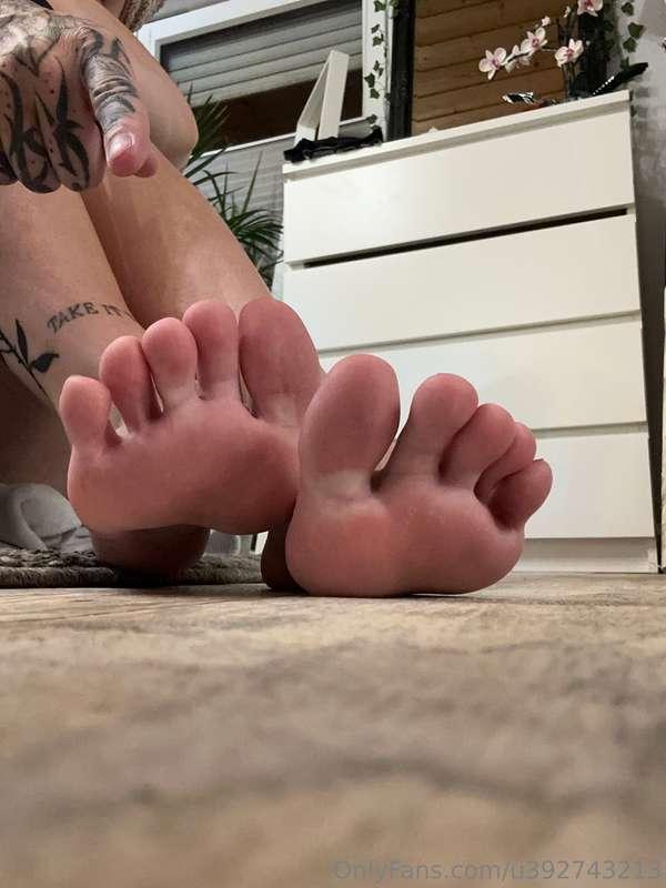 Toes 😈   Could you lick them all at once or put them in your..