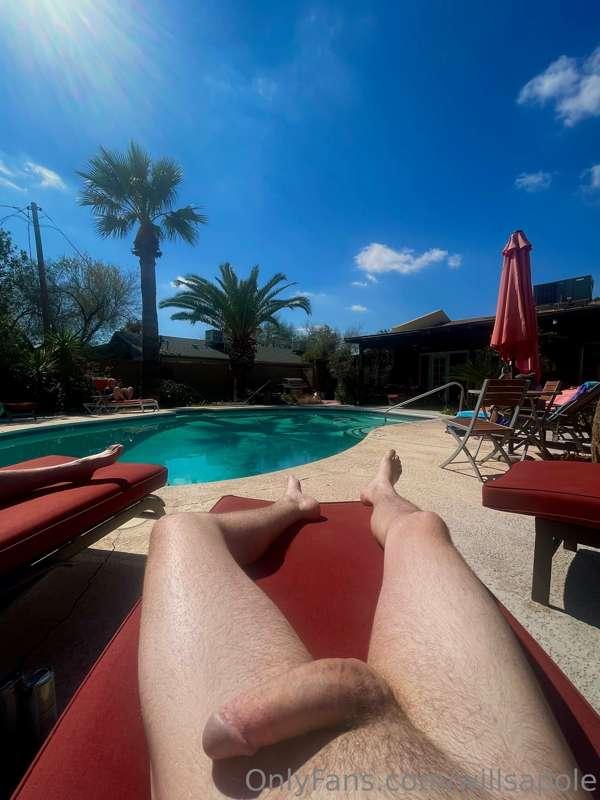 Hey boys, sorry for the lack of posts lately. I’m on a vacat..