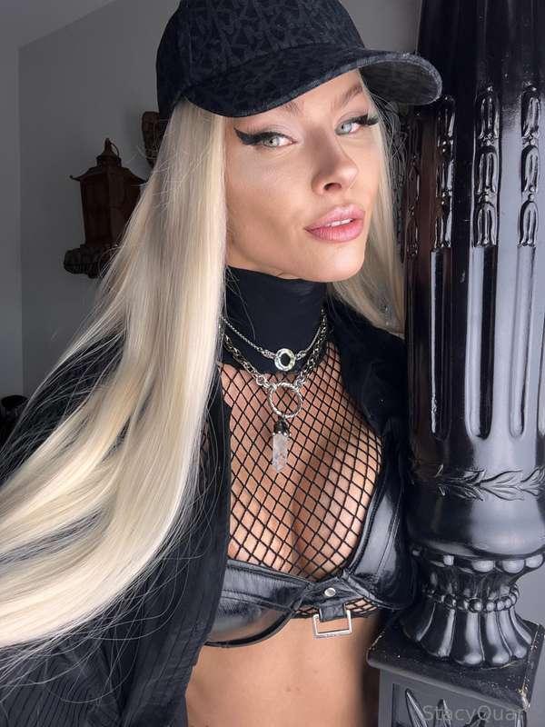 Ready for the new photoshoot? 👅
