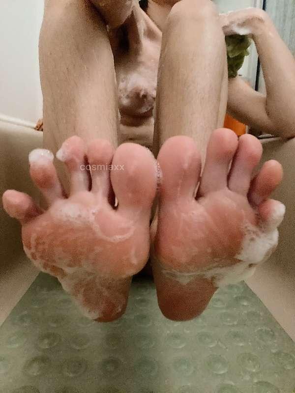 I think if you're into feet, soapy feet would be very inviti..