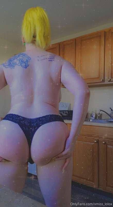 Some booty pik outtakes 🧡 
Sub to my lewd page to see the XX..