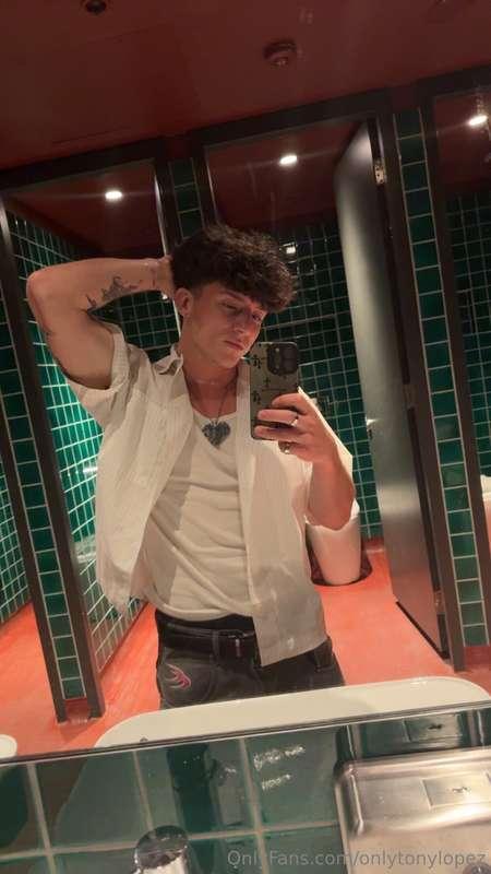 Quickies in the bathroom stall hit different lol who’s meeti..