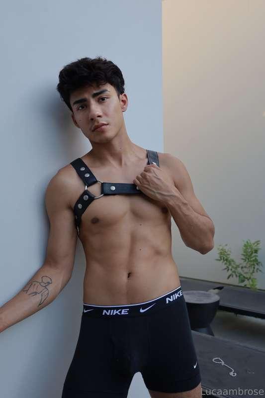 Who else likes leather? 