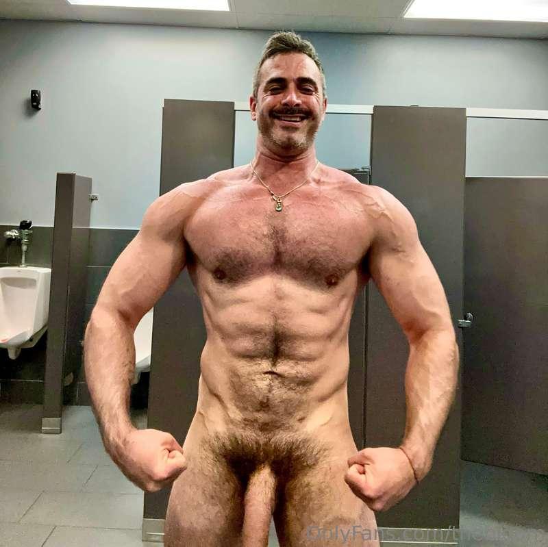 thebigom image #1