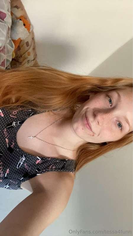 Your lips look lonely. How about I introduce them to mine?😌💋