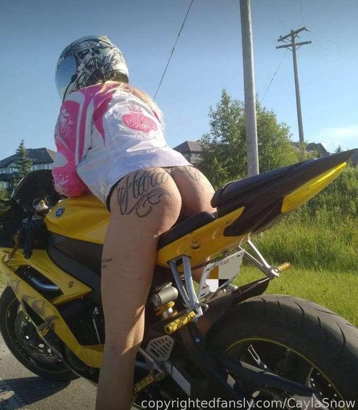 DM