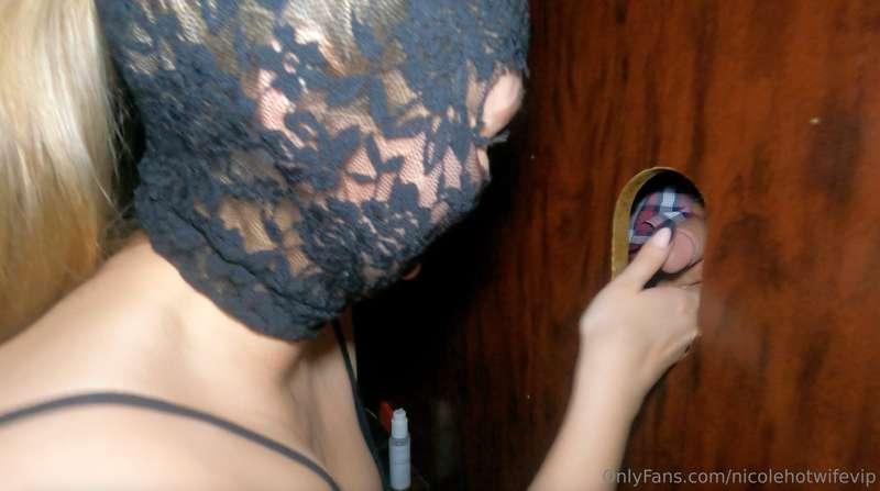 NEW "HOTWIFE GLORY HOLE" Drops tomorrow at 9:30 PM EST. Pre-..