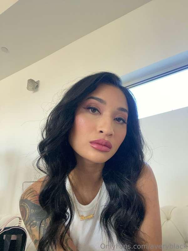 BTS of me on set for Adult Time 🥰