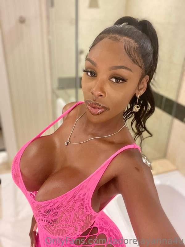 Mondays are boring... Let me spice it up for you🥵
