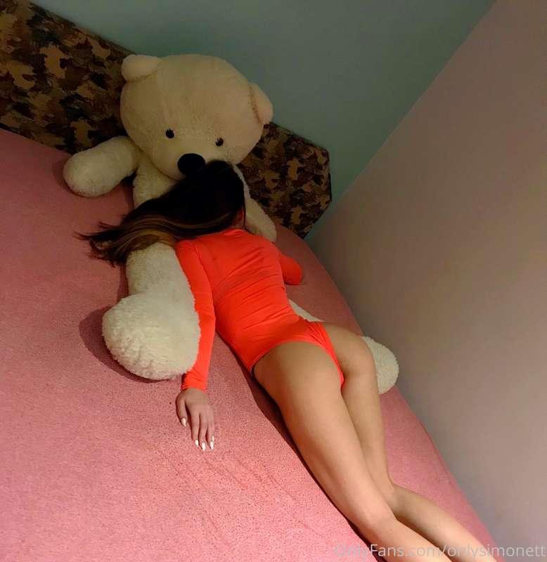 Happy bear?😈 Lets play teddy bear!🐻

For more hot photos go ..