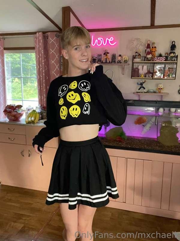this sweatshirt is cute and matches 🥰