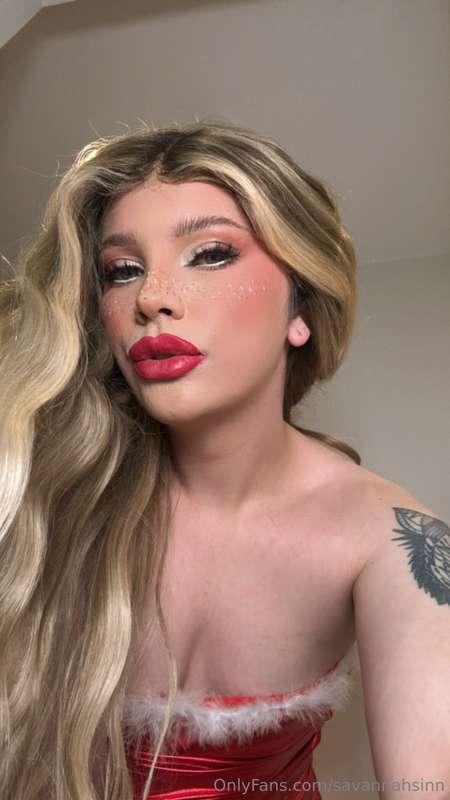 Let the eyes do the talking. 👁️💋