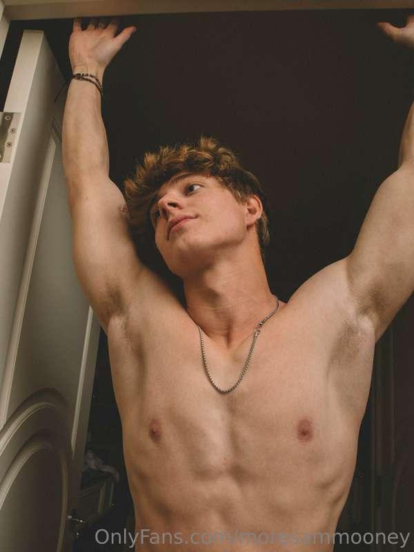 What’s on your mind today? Message me about it 🙃