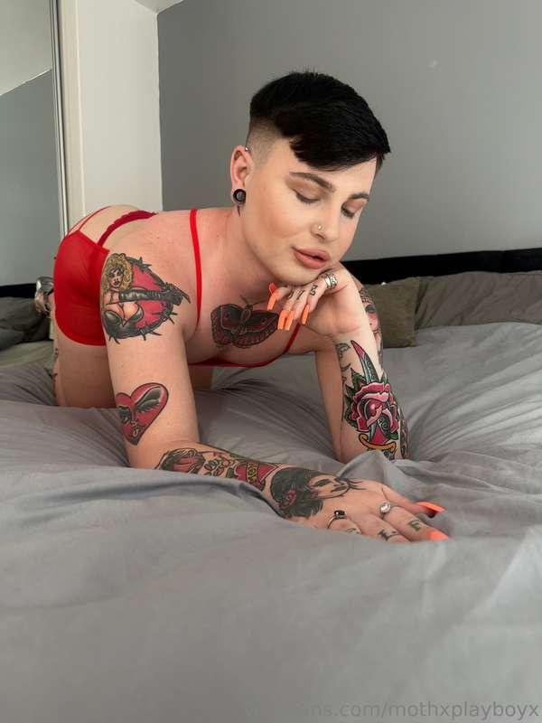 mothxplayboyx image #3
