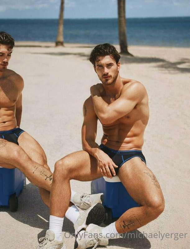 TWO of me... would you be able to handle it? 🤔
