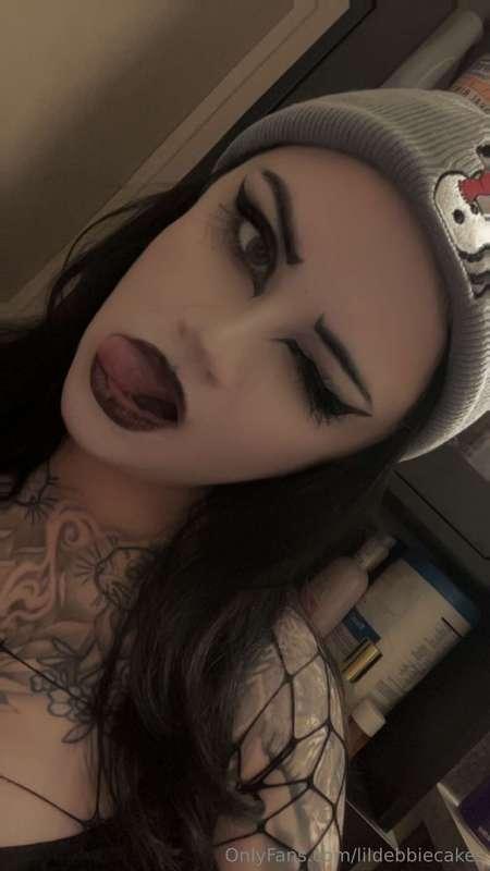 lildebbiecakes image #8