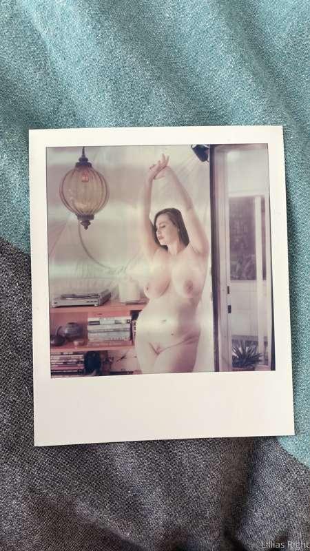 A Polaroid from yesterday’s shoot with Moss! I love that I’m..