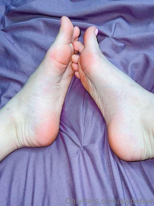 alydebae image #3