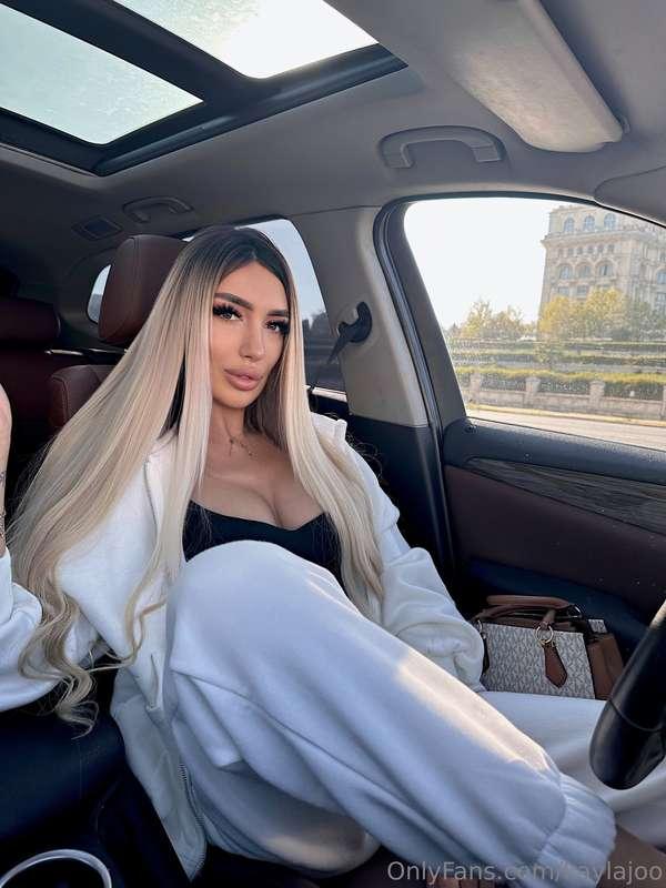 Car ride with me? 😈💋