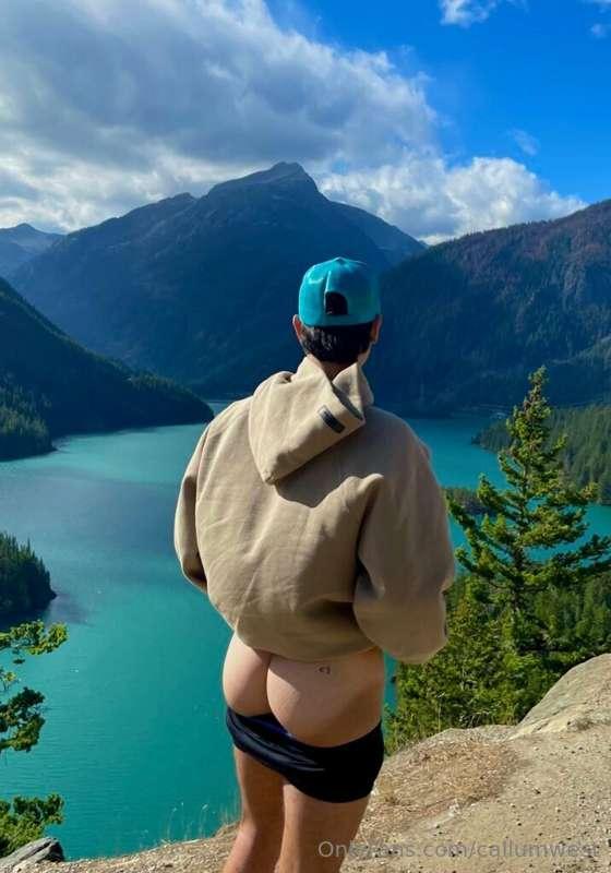 You like the view ?😈🏔️