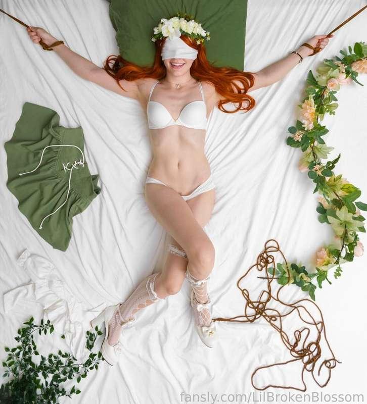 lilbrokenblossom image #143