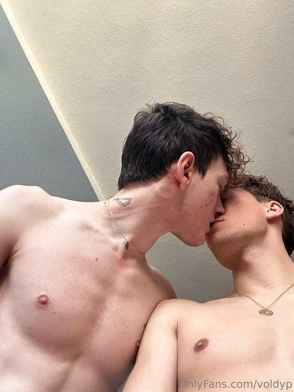 And who gave you your good morning Kiss today?