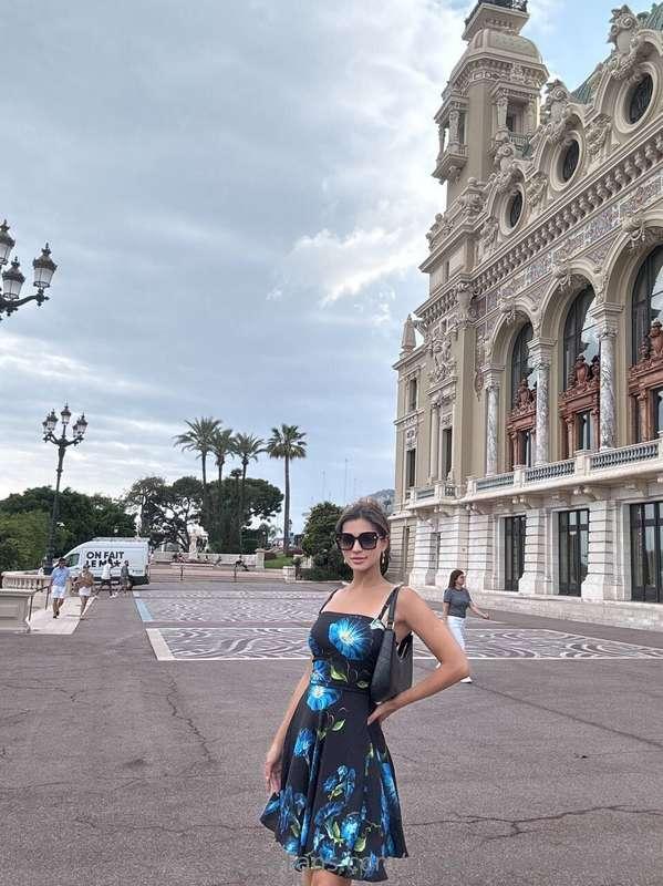 All these Beautiful buildings surround me 😘