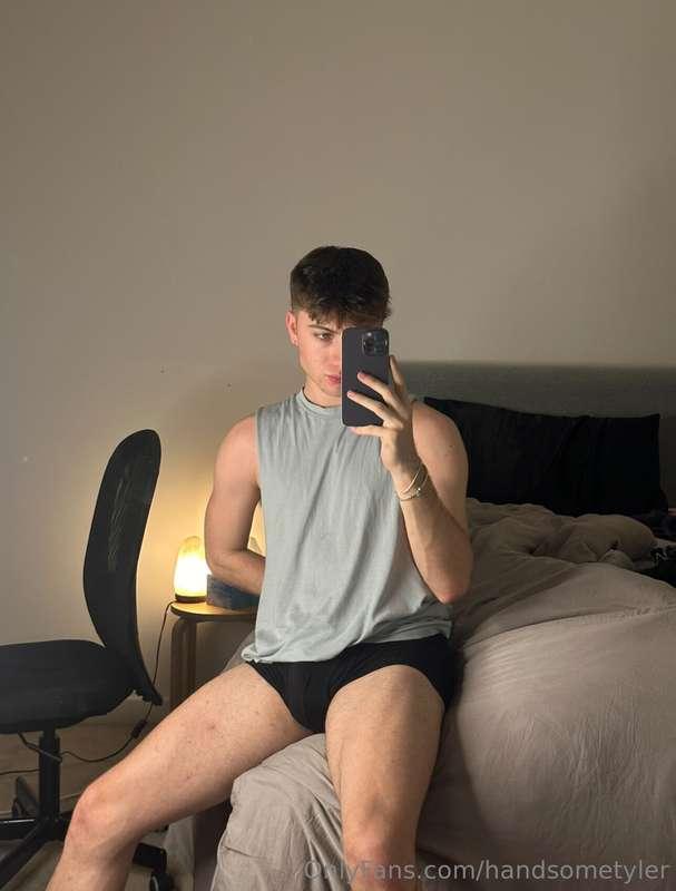 Just sitting here, waiting for you to give me a reason to ta..