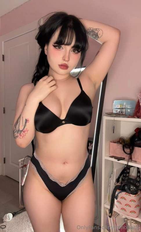 Feeling hot, might warm your heart later 🔥❤️