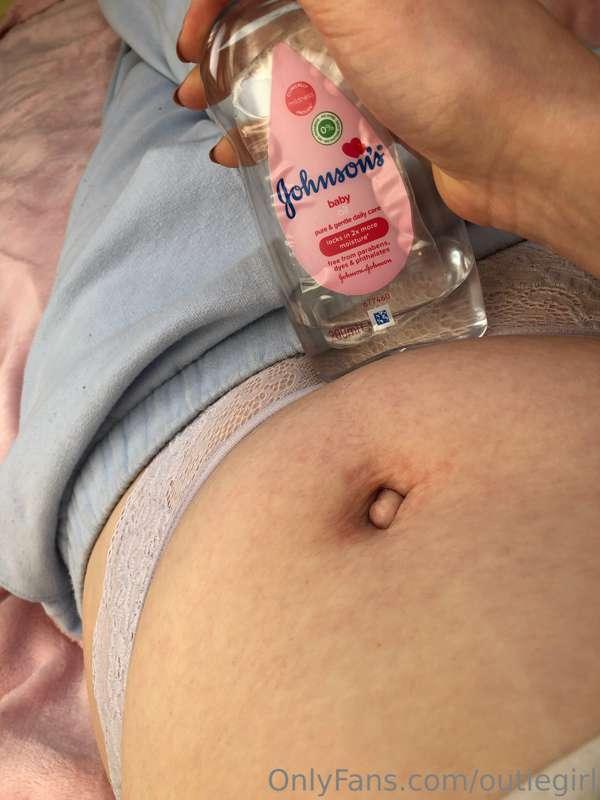 outiegirl image #0