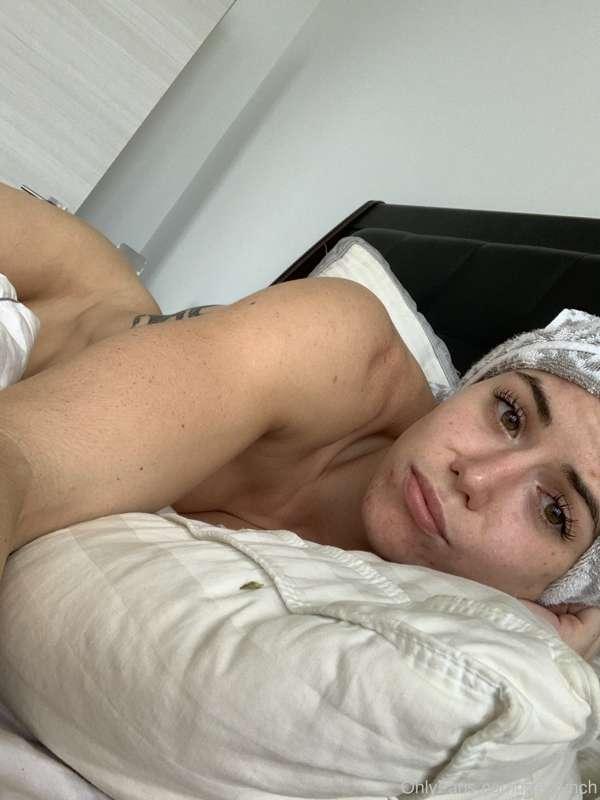 Wanna play after my shower? 😚💦